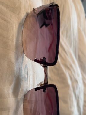 New Nine West plum sunglasses